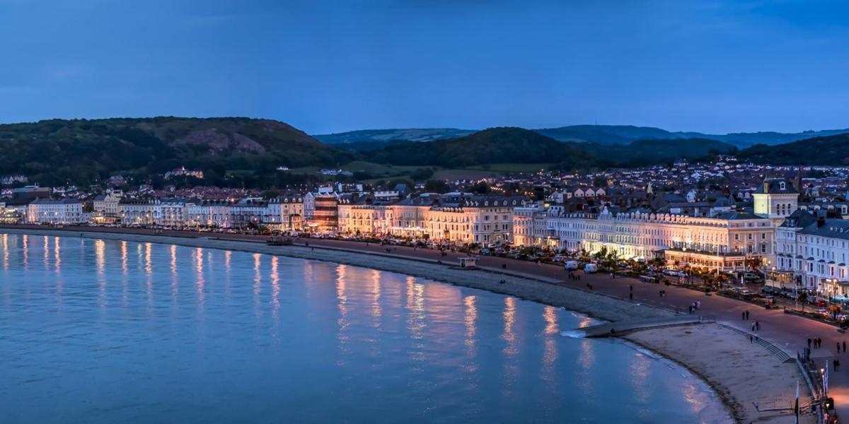 Overton Villa Hotel Llandudno Eksteriør bilde