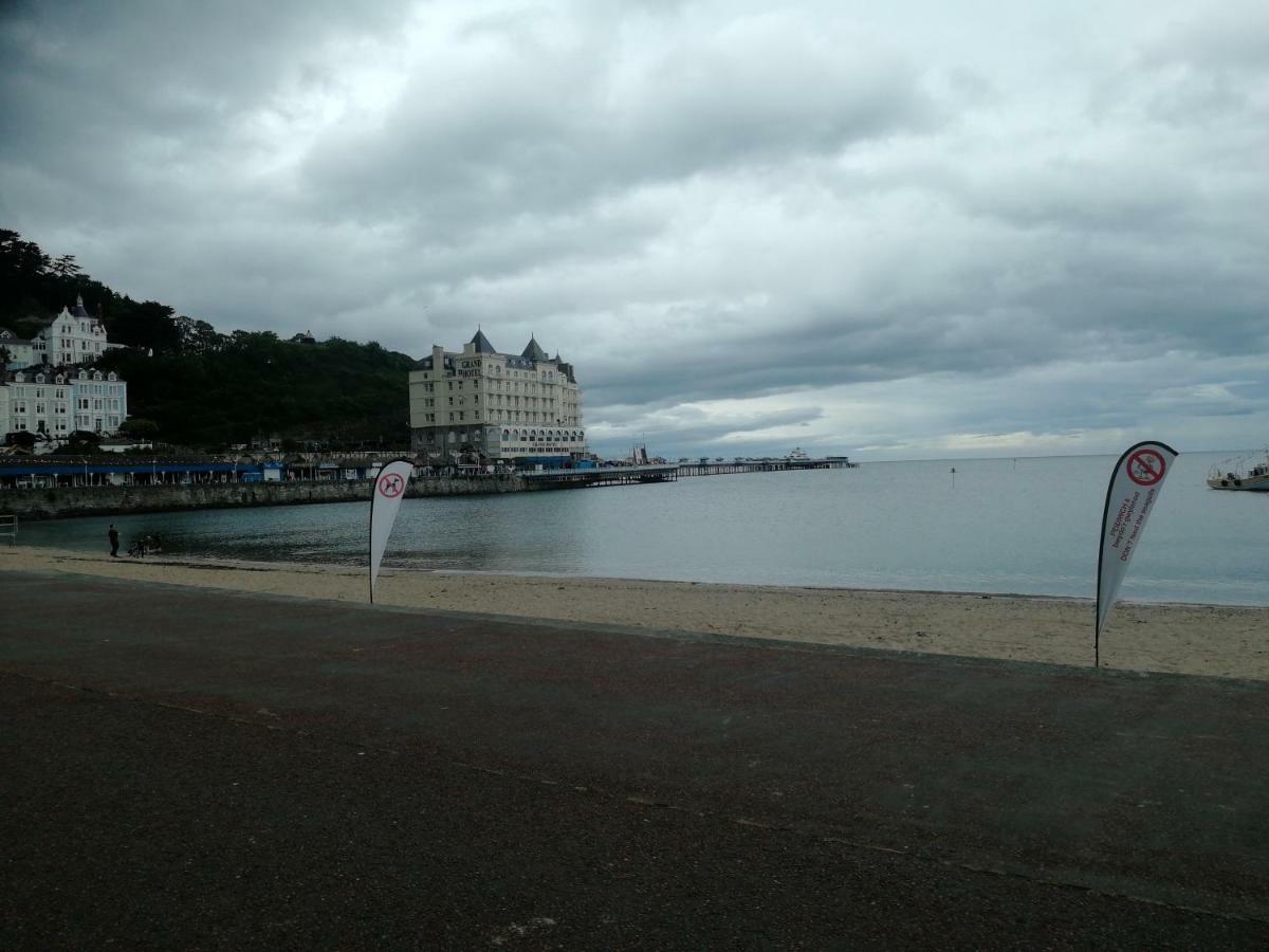 Overton Villa Hotel Llandudno Eksteriør bilde